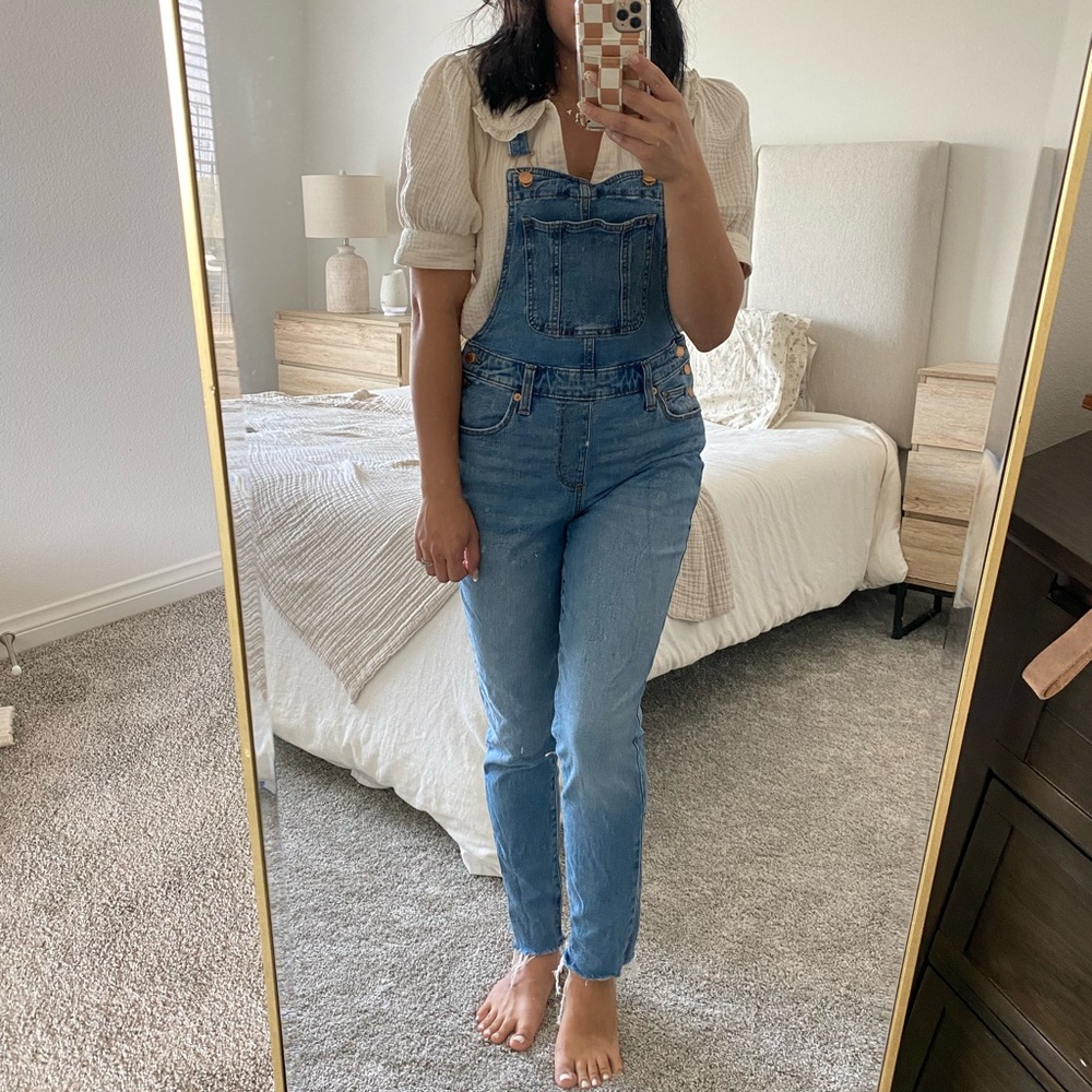 Universal Thread overalls Size 0/25R